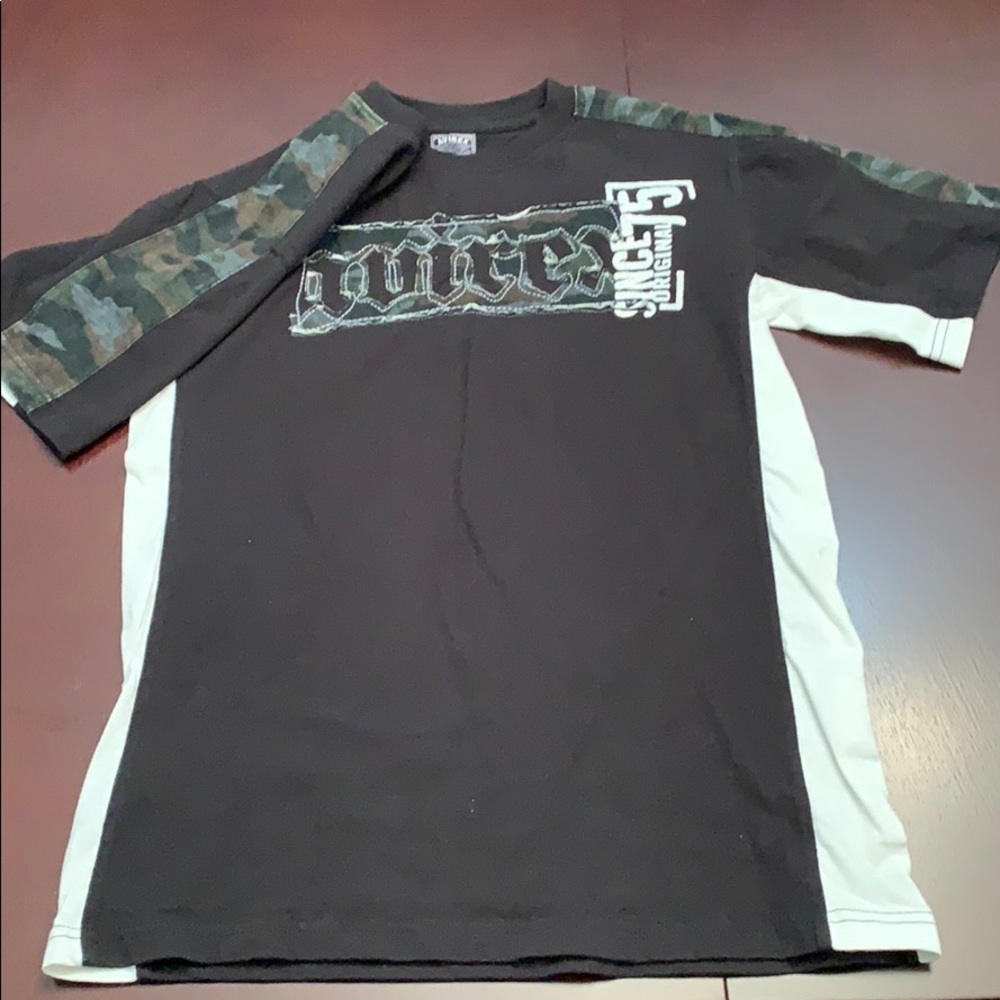 4/$12 Boys Black & Camo Avirex T-shirt